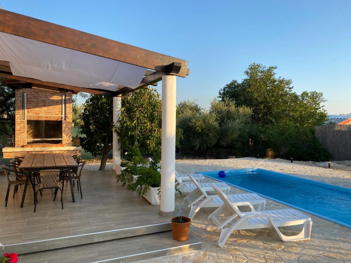 Villa Bubica- Cozy Holiday Home In Rural Area With Pool Stankovci  Exterior foto