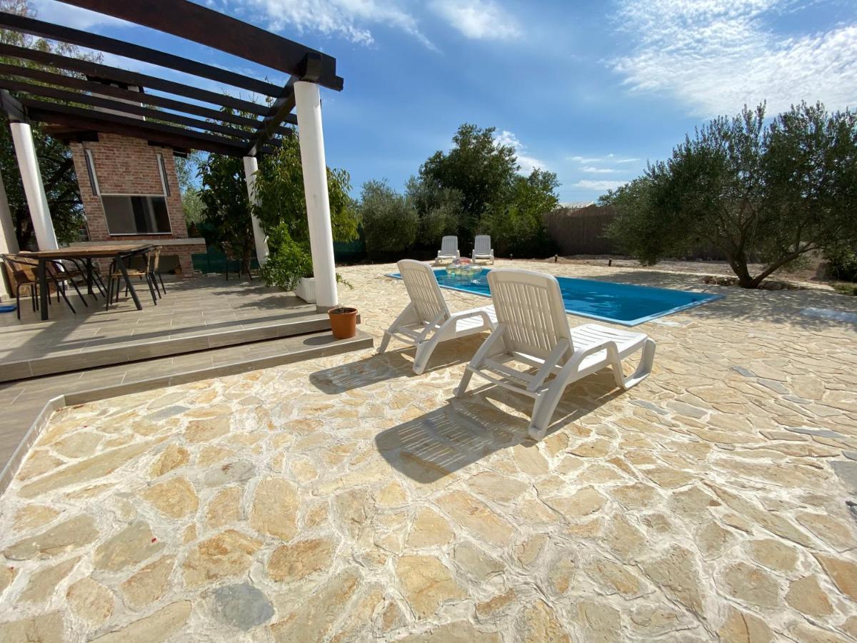 Villa Bubica- Cozy Holiday Home In Rural Area With Pool Stankovci  Exterior foto