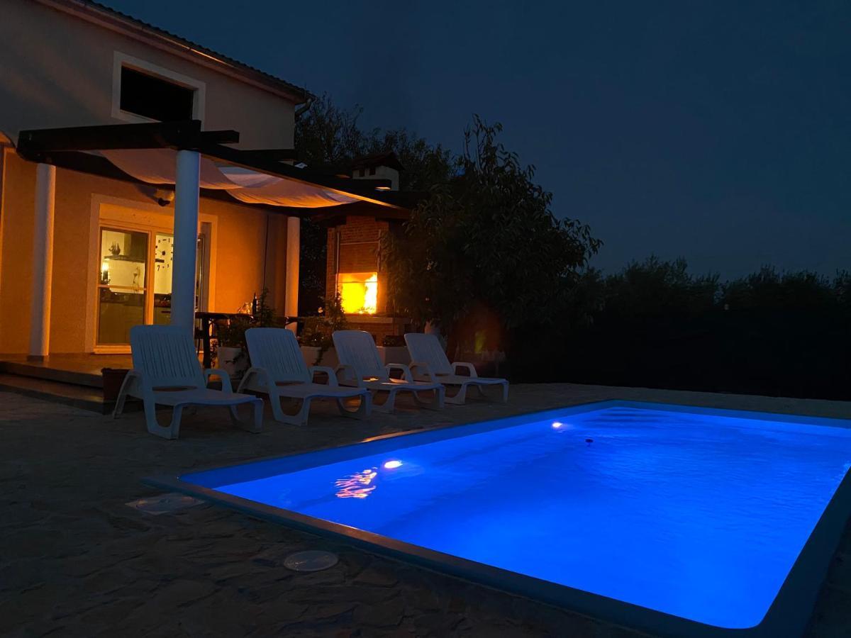 Villa Bubica- Cozy Holiday Home In Rural Area With Pool Stankovci  Exterior foto